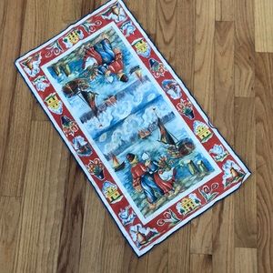 Vintage Linen Tea Towel / Dutch pattern